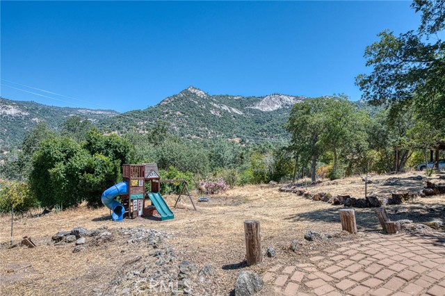 28944 Tollhouse Road, Tollhouse CA: https://media.crmls.org/medias/fe085c85-9b45-4ba0-a60e-6b57fa7df99b.jpg