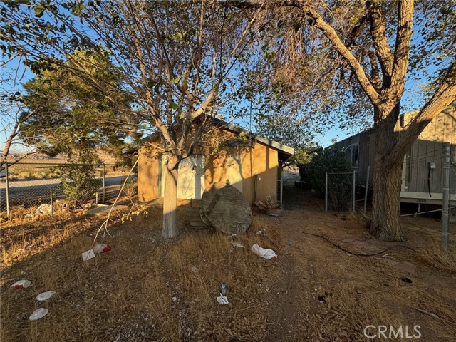 Detail Gallery Image 10 of 13 For 23839 Bear Valley Rd, Apple Valley,  CA 92308 - 4 Beds | 4 Baths