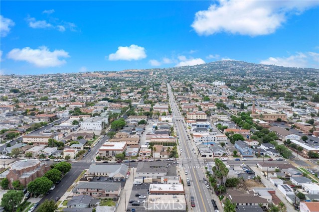 918 S Cabrillo Ave, San Pedro CA: https://media.crmls.org/medias/fe08e778-9015-45ea-80f9-4b57ca8b18cf.jpg