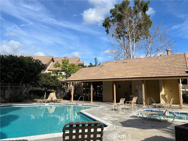 486 Orange Blossom, Irvine CA: https://media.crmls.org/medias/fe09016d-be56-4cda-800d-4442bcc80cc4.jpg
