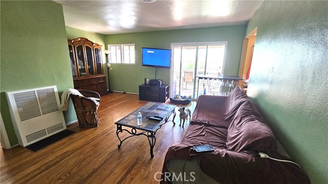 Detail Gallery Image 4 of 22 For 3350 Linda Vista, Los Angeles,  CA 90032 - 3 Beds | 1 Baths
