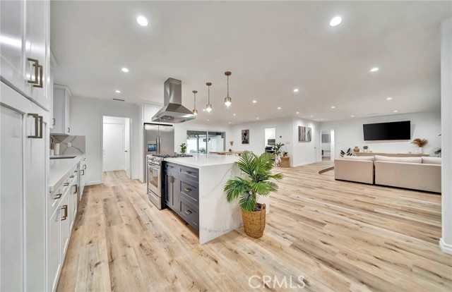Detail Gallery Image 35 of 75 For 16127 Hartsook St, Encino,  CA 91436 - 4 Beds | 2/1 Baths