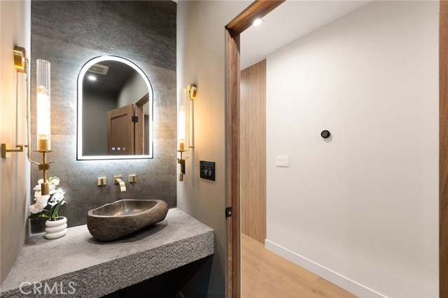 Image 41 of 75 For 775 Linda Vista