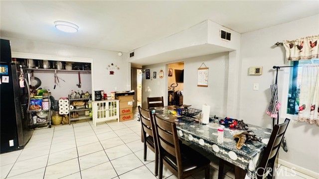 Detail Gallery Image 13 of 20 For 5833 Leo, Bakersfield,  CA 93307 - 2 Beds | 1 Baths