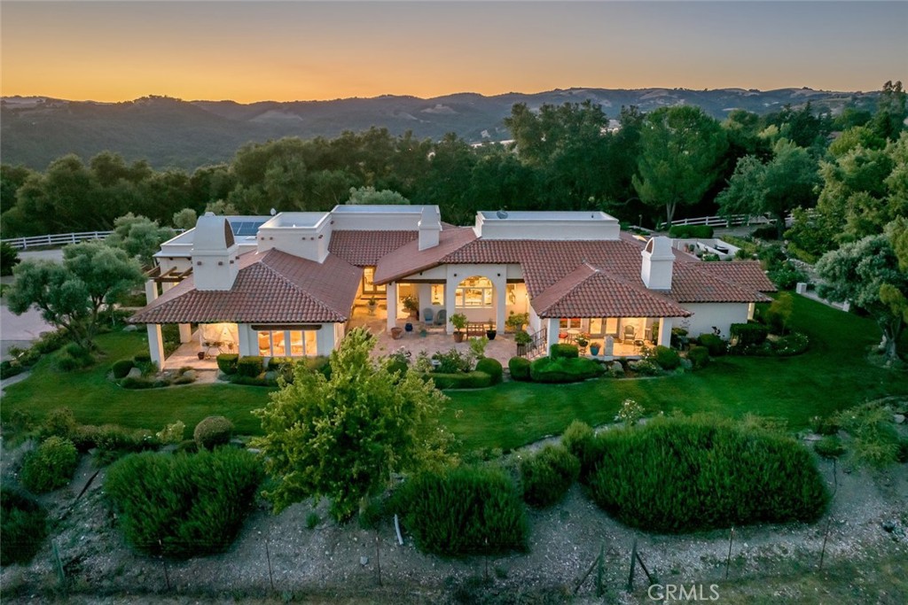 2550 Niderer Road, Paso Robles, CA 93446