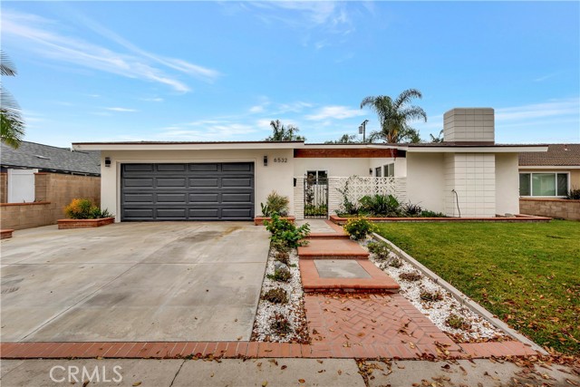 Detail Gallery Image 1 of 41 For 6532 Rome Cir, Huntington Beach,  CA 92647 - 3 Beds | 2 Baths