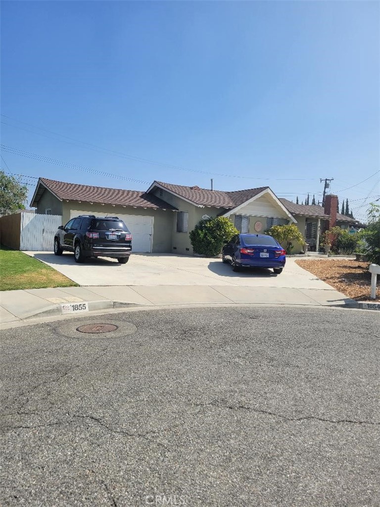 1854 Gaybar Avenue