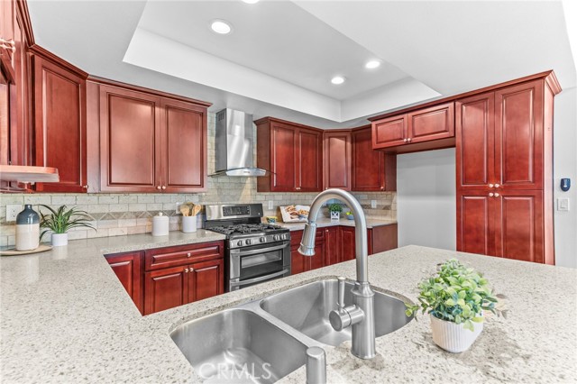 Image 12 of 51 For 2080 Terrebonne Avenue