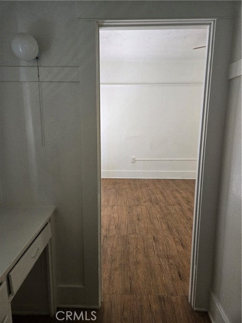 942 E 2nd, Long Beach CA: https://media.crmls.org/medias/fe0bc790-b4d1-4bb6-a9aa-c2cb05b5780c.jpg