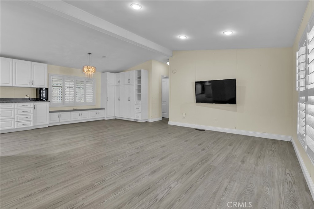 971 Borden - photo 13