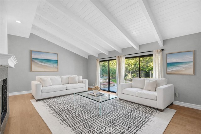 Detail Gallery Image 11 of 34 For 23024 Park Sorrento, Calabasas,  CA 91302 - 3 Beds | 3 Baths