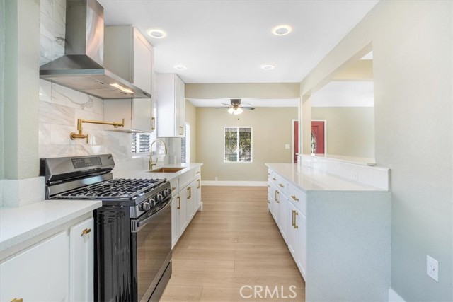 13737 Mercer Street, Pacoima CA: https://media.crmls.org/medias/fe0ca742-76f2-4c5e-a8bc-0b6377e64f3f.jpg