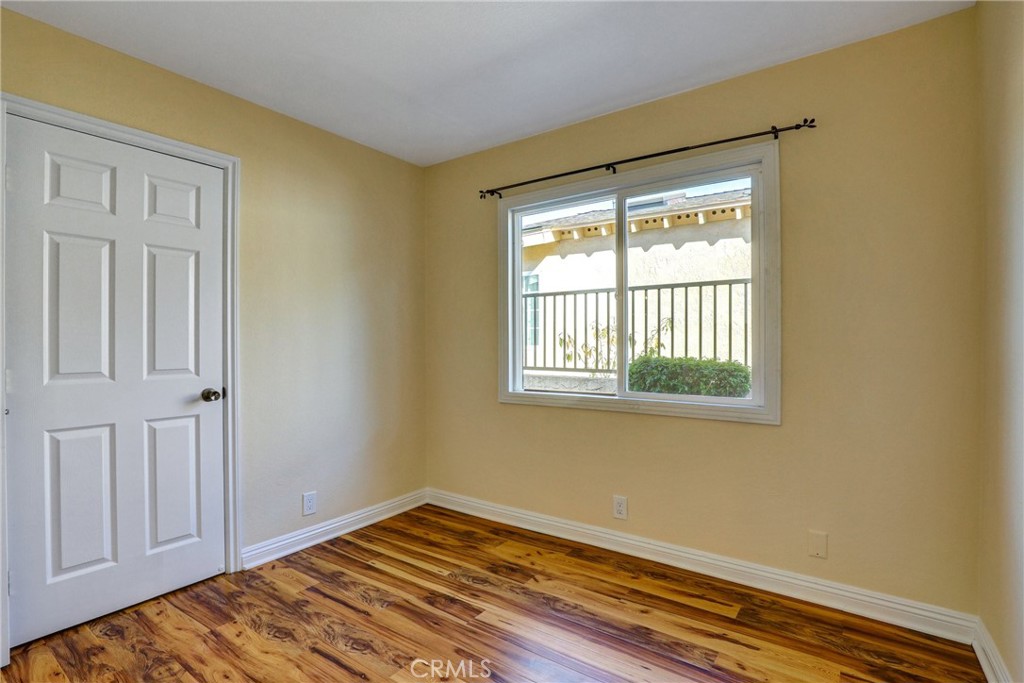 MLS #OC25245187 image #8