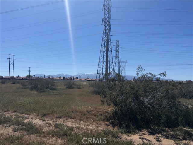 Detail Gallery Image 21 of 25 For 12590 High Desert, Victorville,  CA 92392 - 4 Beds | 2 Baths