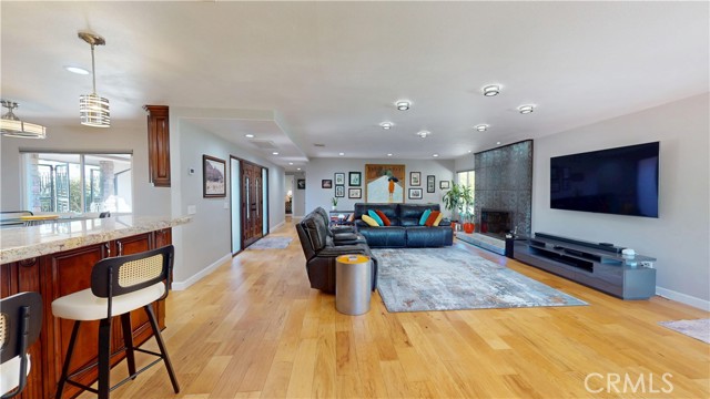 524 S Rancho Simi Drive, Covina CA: https://media.crmls.org/medias/fe0cd5fe-ca8d-46b5-becb-df1782d19756.jpg