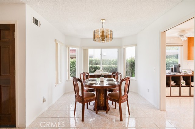 19448 Crystal Ridge Lane, Porter Ranch CA: https://media.crmls.org/medias/fe0d7435-f882-4be2-a9d8-f9b3d60fadeb.jpg