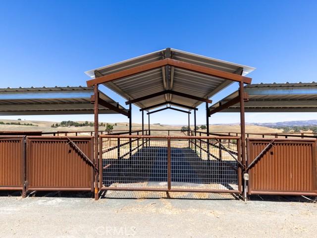 7491 Kingsbury Road, Templeton CA: https://media.crmls.org/medias/fe0d7c63-0638-41ba-af99-65971b294e4f.jpg