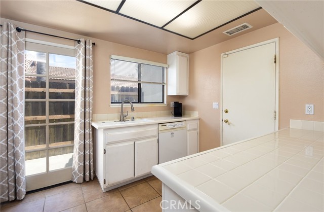 Detail Gallery Image 10 of 37 For 27935 Cactus Flower Dr, Menifee,  CA 92585 - 3 Beds | 2 Baths