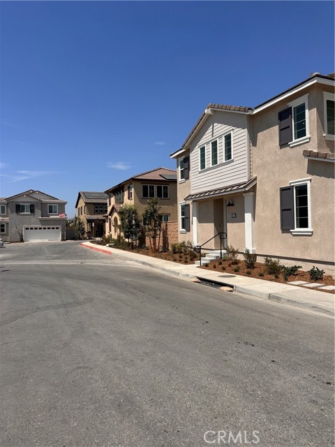 Detail Gallery Image 30 of 36 For 16042 Esparza Ln, Fontana,  CA 92336 - 4 Beds | 2/1 Baths