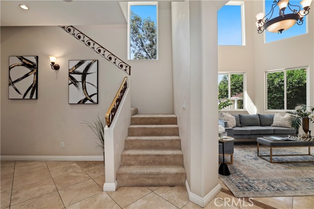 Detail Gallery Image 10 of 67 For 19517 Celtic St, Porter Ranch,  CA 91326 - 6 Beds | 6 Baths