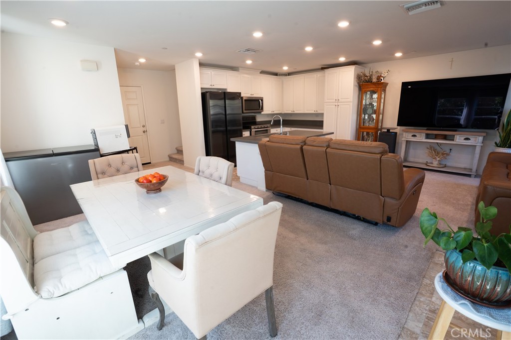 MLS #SB25252835 image #3