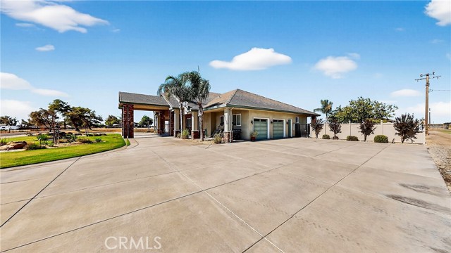 Detail Gallery Image 7 of 75 For 21160 Second Ave, Stevinson,  CA 95374 - 5 Beds | 4 Baths