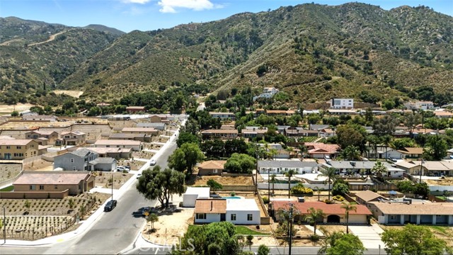 15195 Laguna Avenue, Lake Elsinore CA: https://media.crmls.org/medias/fe100a0c-9b7c-4a98-881b-29d2b35e6523.jpg