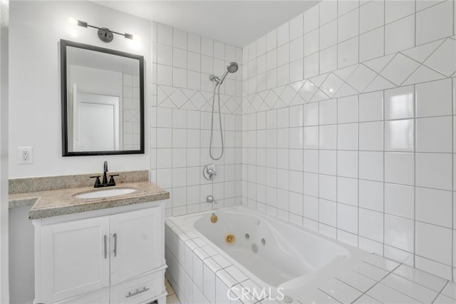 Detail Gallery Image 9 of 23 For 12 Horseshoe Ln #439,  Carson,  CA 90745 - 3 Beds | 2 Baths
