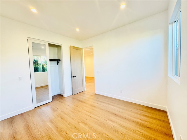 Detail Gallery Image 13 of 18 For 6858 Aura Ave, Reseda,  CA 91335 - 2 Beds | 1 Baths