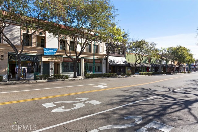 1016 N Highland Avenue, Fullerton CA: https://media.crmls.org/medias/fe117ed3-e8ce-4894-a56c-b7924f289340.jpg