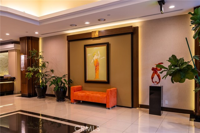 Detail Gallery Image 6 of 57 For 343 Pioneer Dr #504,  Glendale,  CA 91203 - 3 Beds | 2 Baths