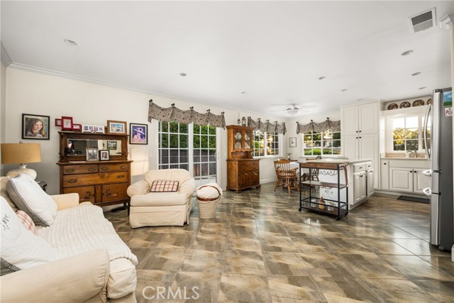 Detail Gallery Image 12 of 45 For 18102 Hutchings Dr, Yorba Linda,  CA 92886 - 3 Beds | 2 Baths