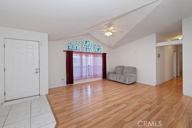 13393 Mariposa Road, Victorville CA: https://media.crmls.org/medias/fe12698f-20c8-4dc7-9d9e-7b43760048b9.jpg