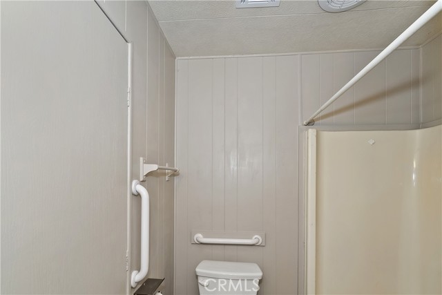 391 Montclair Dr #41, Big Bear City CA: https://media.crmls.org/medias/fe1296dd-d724-4942-be9e-3398027ce07b.jpg