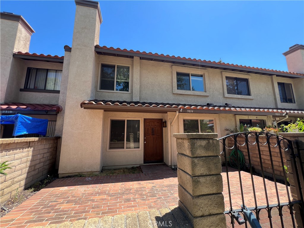 9814 Ladera Court