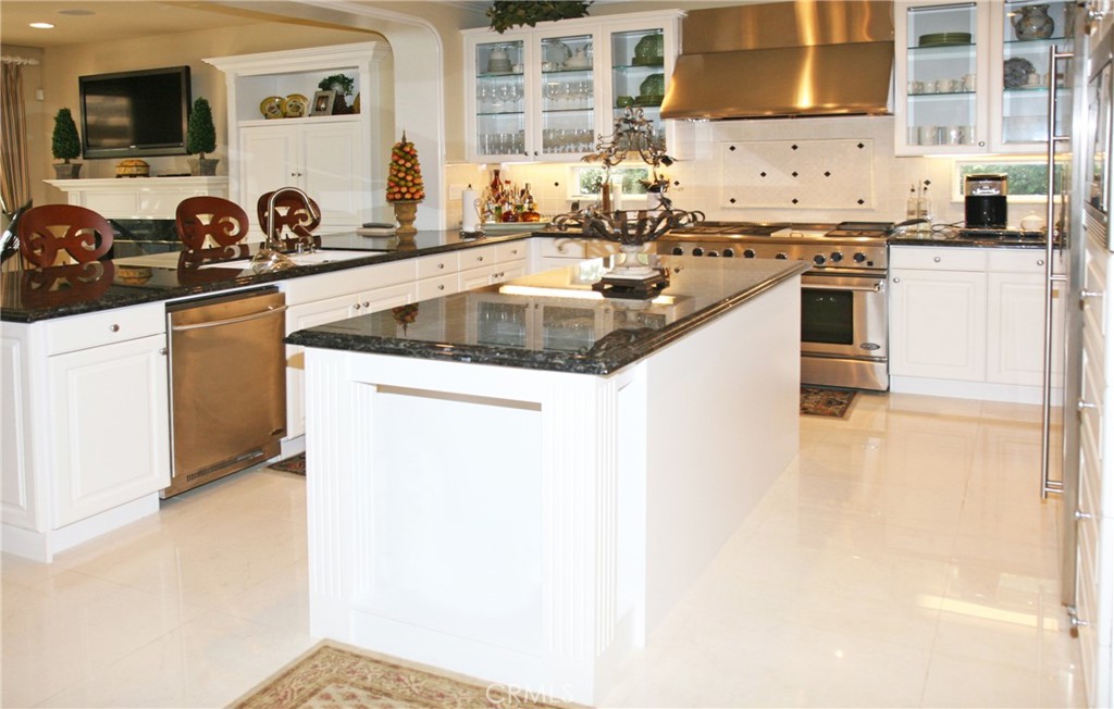 MLS #OC25175957 img 6