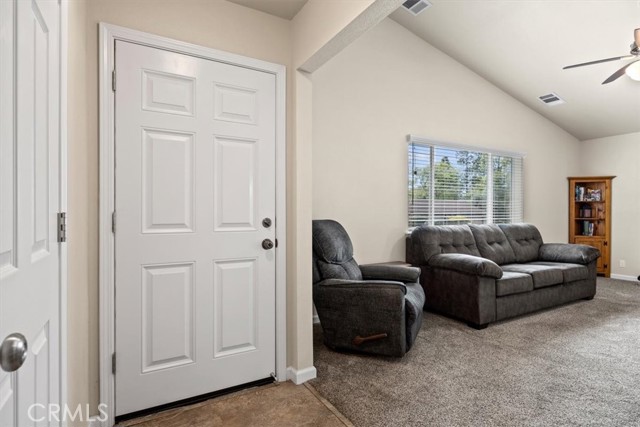 Detail Gallery Image 5 of 36 For 12290 Stone Canyon Ct, Paradise,  CA 95969 - 2 Beds | 2 Baths