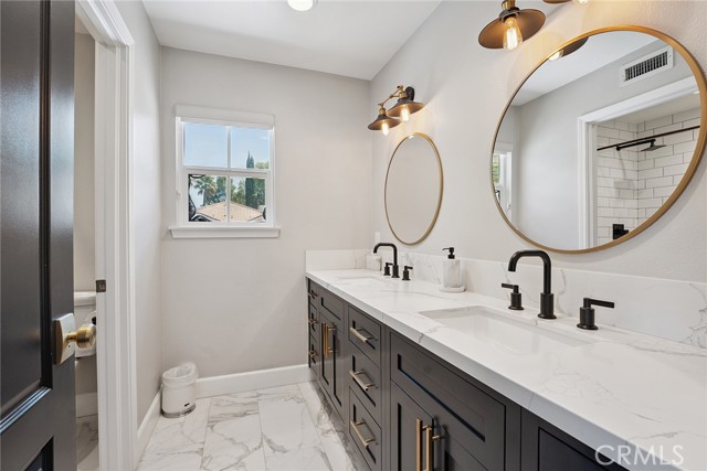 Detail Gallery Image 25 of 38 For 5179 Knollwood Way, Woodland Hills,  CA 91364 - 4 Beds | 3 Baths