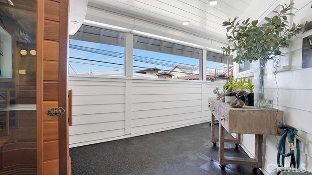 Detail Gallery Image 41 of 71 For 213 Marguerite, Corona Del Mar,  CA 92625 - 3 Beds | 2/1 Baths