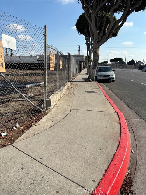 801 E Compton Boulevard, Rancho Dominguez CA: https://media.crmls.org/medias/fe1626e0-c1ff-4815-8e8d-d2f101e1824f.jpg