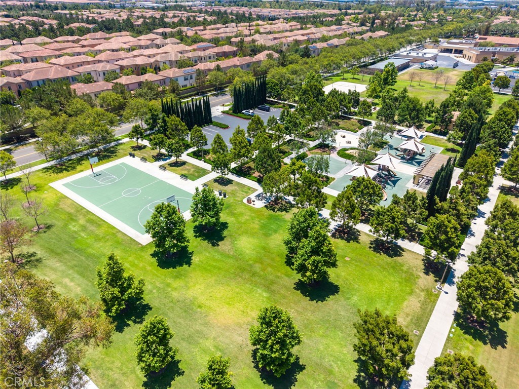 https://media.crmls.org/medias/fe1671b2-750b-4a9a-8f4b-b3a8f85b9675.jpg?preset=X-Large