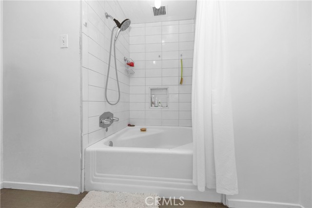 929 E Marshall Place, Long Beach CA: https://media.crmls.org/medias/fe16ab24-1f0f-4612-8b4d-79b9e81ac46a.jpg