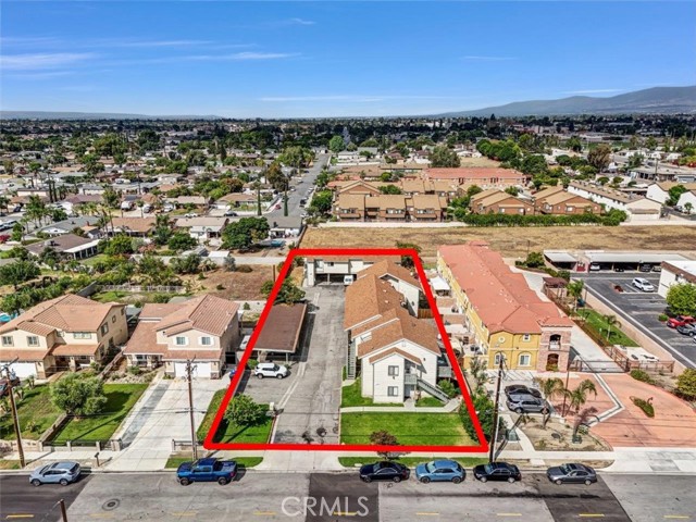 Detail Gallery Image 5 of 8 For 8582 Tamarind, Fontana,  CA 92335 - – Beds | – Baths