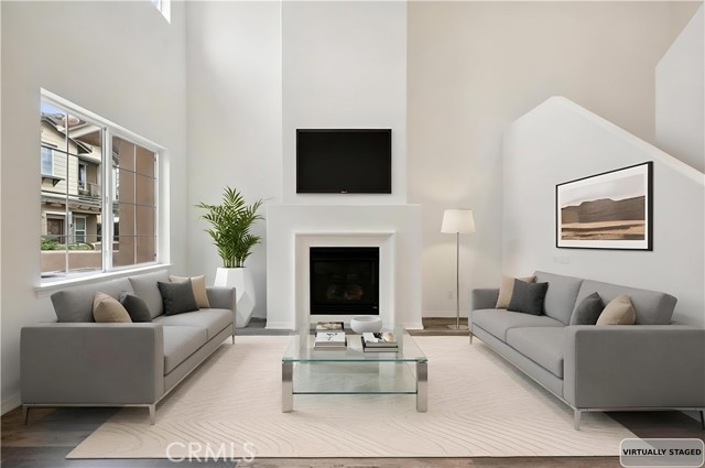 Front Image Thumbnail for CROC25248594