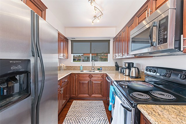 Detail Gallery Image 17 of 55 For 712 Calle Divino, San Clemente,  CA 92673 - 3 Beds | 2/1 Baths