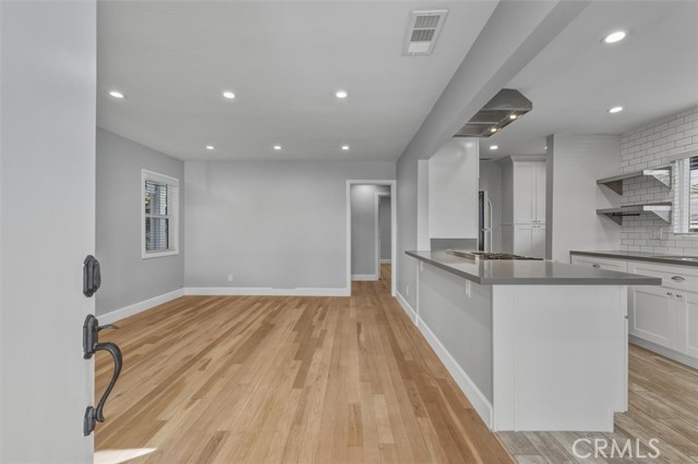 Detail Gallery Image 8 of 43 For 807 Cota, Torrance,  CA 90501 - 2 Beds | 1 Baths