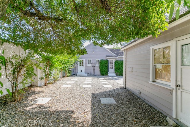 Detail Gallery Image 35 of 37 For 2737 Rustic Ln, Glendale,  CA 91208 - 1 Beds | 1 Baths