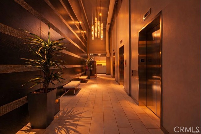 Detail Gallery Image 17 of 24 For 645 W 9th #643,  Los Angeles,  CA 90015 - 1 Beds | 1 Baths