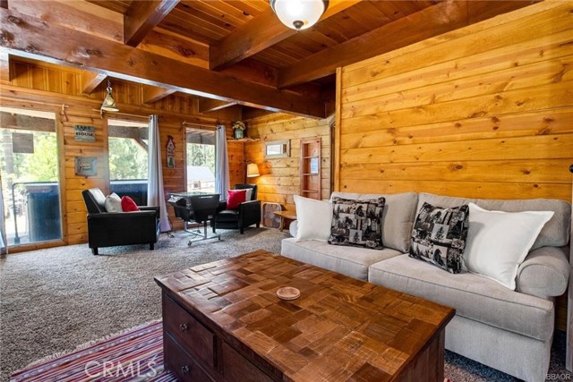 Detail Gallery Image 8 of 25 For 39273 Peak Ln, Big Bear Lake,  CA 92315 - 3 Beds | 2 Baths