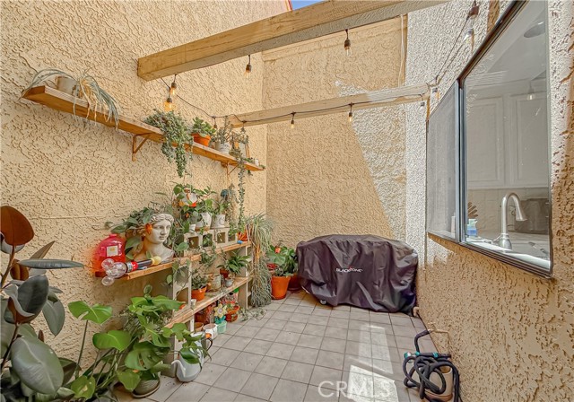 450 Country Club Drive, Simi Valley CA: https://media.crmls.org/medias/fe1ae36e-78eb-4849-90af-dd54c7ba8f2c.jpg